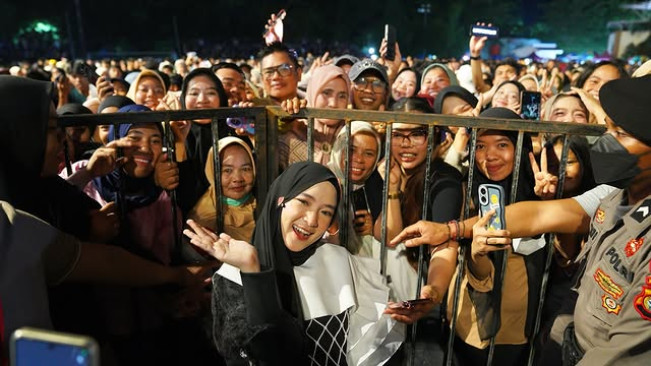 Kembali Manggung Jelang Ramadan 2025, Nissa Sabyan Masih Dibayangi Cerita Masa Lalu