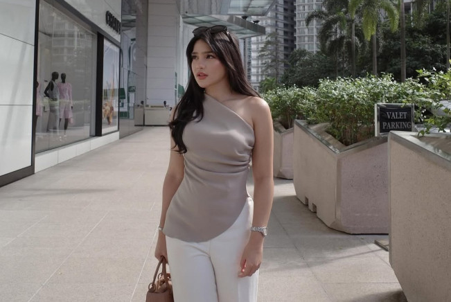 Profil Davina Karamoy, Aktris Spesialis Peran Pelakor yang Ingin Menikah Muda