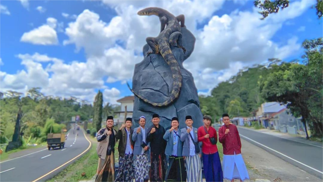Ini Jadinya ketika Patung Biawak di Wonosobo Dihidupkan dengan AI, Keren dan Benar-Benar Nyata