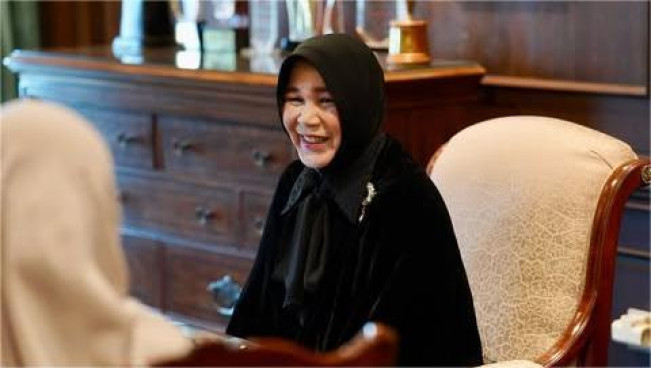 Biodata dan Agama Illiza Sa'aduddin Djamal, Wali Kota yang Menangis Ceritakan Penyebab Warganya Open BO