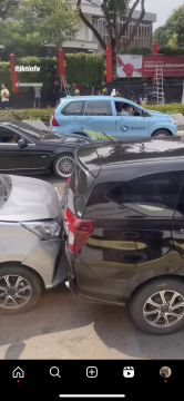 Kecelakaan Beruntun di Senayan, Pengemudi Dilarikan ke RS