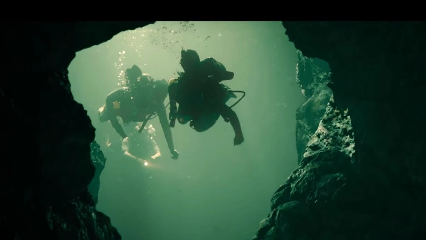 Film 47 Meters Down. [Youtube]