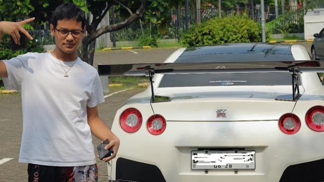 Nino Kuya Si Jarang Upload Muncul, Netizen: Lama-Lama Mirip Bapaknya