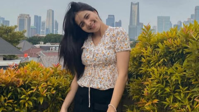 Bulan Sutena Dirundung Video 1 Menit 14 Detik, Netizen: Itu Pake AI