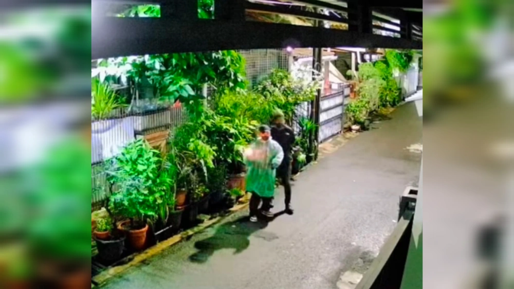 Detik-detik Mencekam Rumah DJ Donny di Jakarta Dibom Molotov, Siapa Pelakunya?