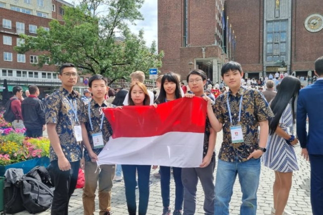 Pelajar Indonesia Gasak Enam Medali di Olimpiade Matematika 2022 di Norwegia