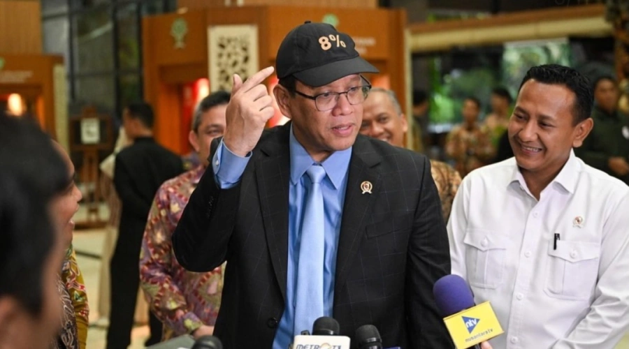 Purbaya Menjelma Jadi Media Darling Mengalahkan KDM, Ancaman Bagi Tokoh Politik?