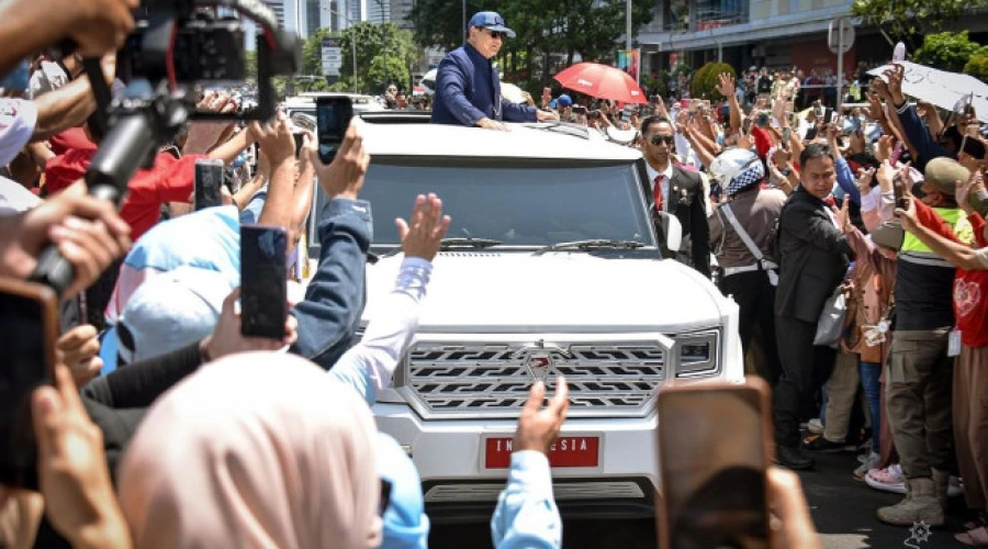 Prabowo Minta Menteri Pakai Maung, Berapa Harganya?
