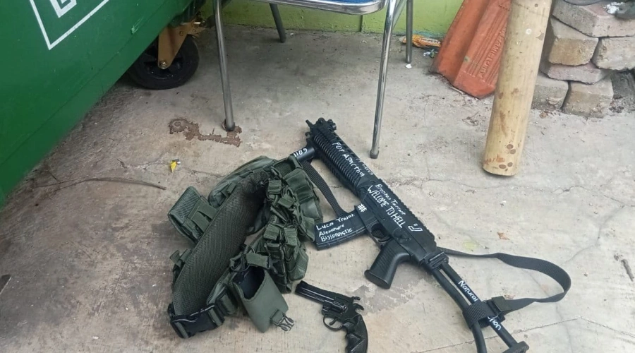 Benda Mencurigakan di Lokasi Ledakan SMAN 72 Jakarta: 2 Pucuk Senjata-Botol Rakitan