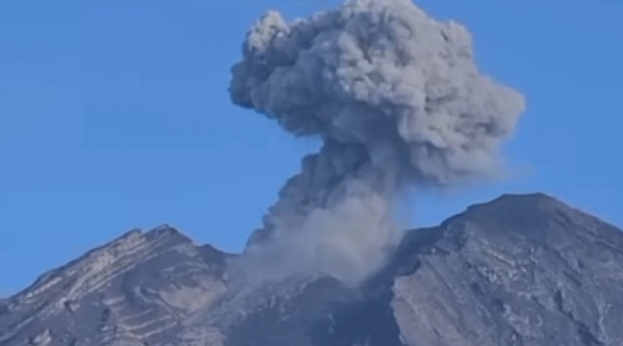 Hari Ini, Gunung Semeru Alami 6 Kali Erupsi