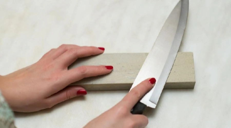 Ngilu, Wanita di Lampung Potong Kemaluan Pacar Saat Hubungan Intim