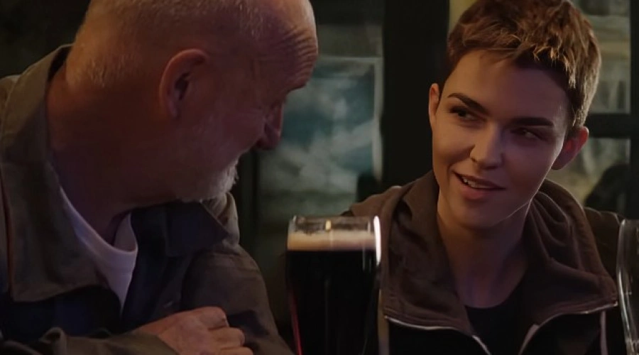 Sinopsis Film Doorman: Mantan Marinir Wanita Lawan Komplotan Perampok Lukisan