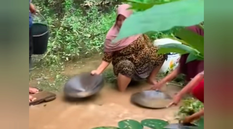 Viral Warga Aceh Temukan Butiran Emas Usai Banjir Bandang