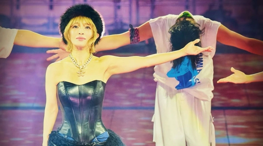 Kisruh Jepang–China Memanas, Ayumi Hamasaki Tetap Tampil Tanpa Penonton
