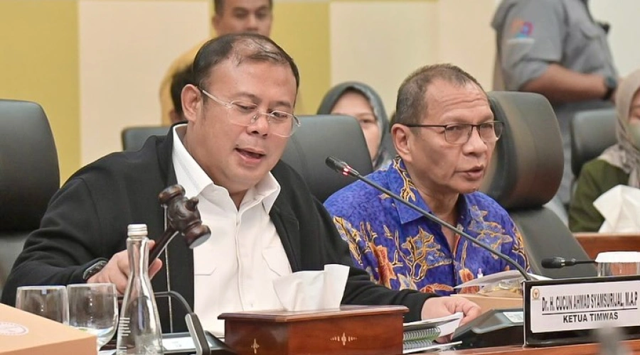 5 Best Comment Netizen Skakmat Cucun Syamsurijal Blunder Sebut Tak Perlu Ahli Gizi: Dapil Lu Banyak Keracunan!