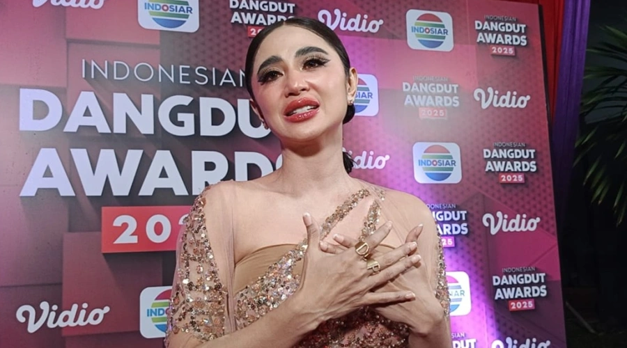 Felice Gabriel Masuk Akmil, Dewi Perssik Tersentuh Pesan Putranya