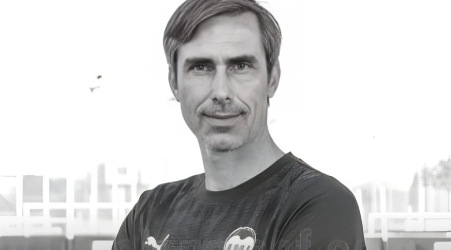 Biodata dan Agama Fernando Martín, Pelatih Valencia CF Meninggal di Labuan Bajo