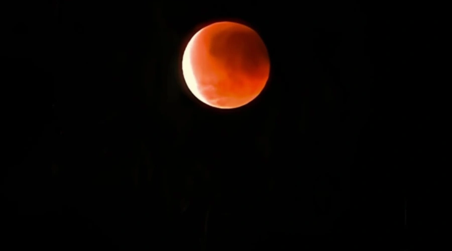 Fenomena Langit Spektakuler Desember 2025: Supermoon, Geminid, hingga Konjungsi Planet