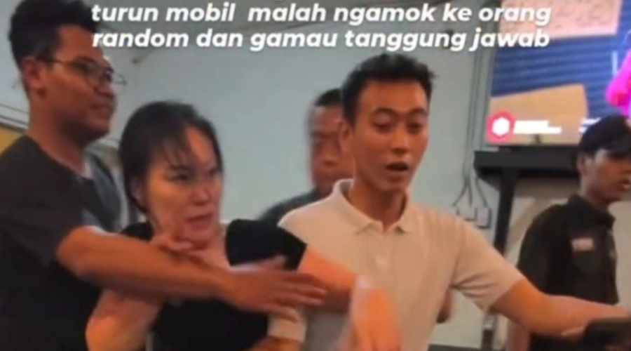 Detik-Detik WNA China Ngamuk Usai Tewaskan Pengendara di Semarang! Kronologi Mencekam