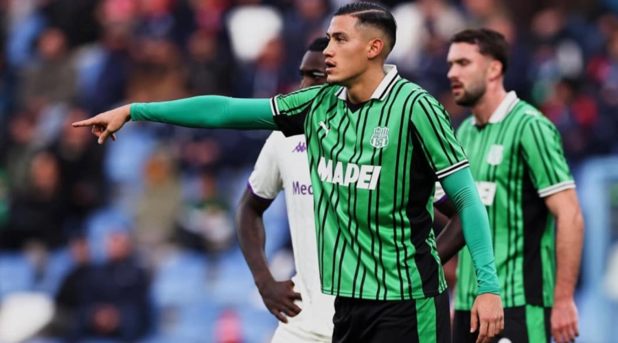 Kapten Timnas Indonesia Beraksi! Jay Idzes Tuai Pujian