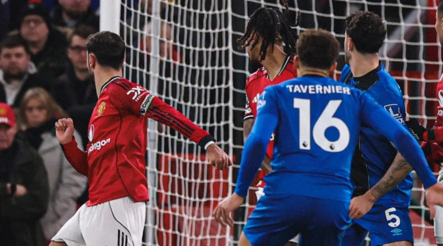 Tiga Kali Unggul, MU Tetap Gagal Menang! Bournemouth Paksa Skor 4-4