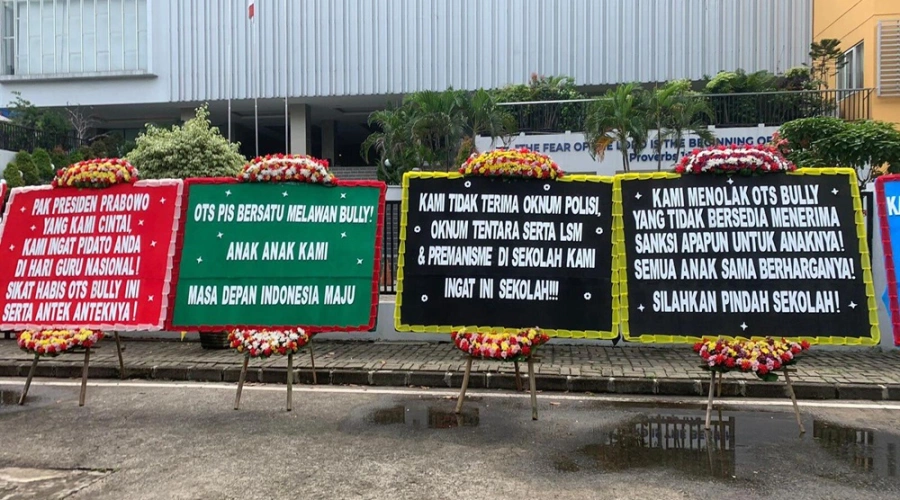 Heboh Karangan Bunga Terkait Dugaan Bullying di Sekolah Kelapa Gading, Polisi Turun Tangan