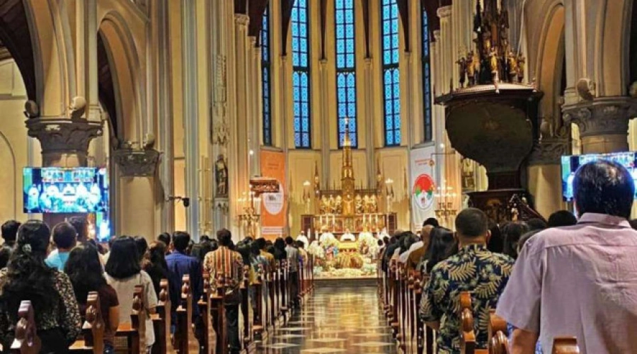Lengkap! Jadwal Misa Natal 2025 di Gereja Katedral Jakarta dan Link Daftar