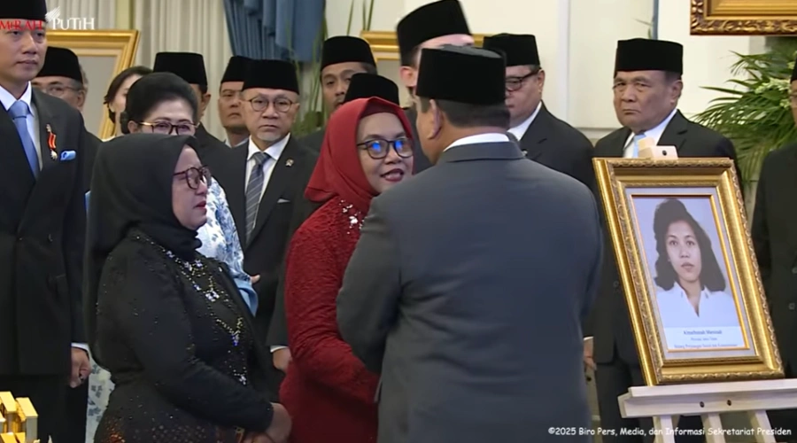 Pesan Kakak Marsinah ke Prabowo: Hapus Outsourcing