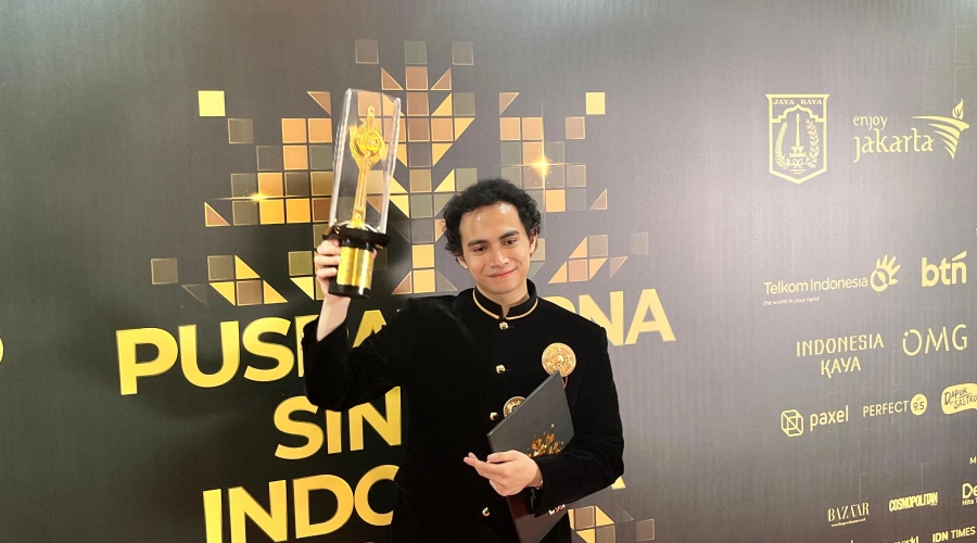 Raih Piala FFI 2025, Omara Esteghlal Ucap Terima Kasih untuk Prilly Latuconsina