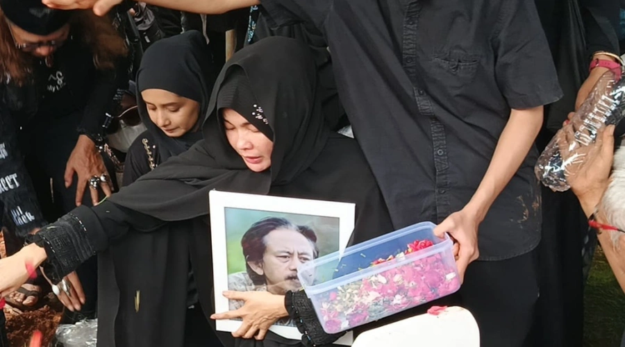 Penyesalan Karina Ranau, Kejutan Umrah untuk Epy Kusnandar yang Tak Terucap