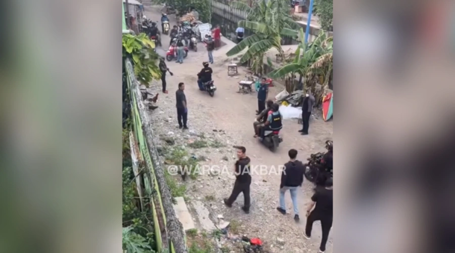 Gerebek Kampung Ambon, BNN Amankan Puluhan Orang hingga Shotgun