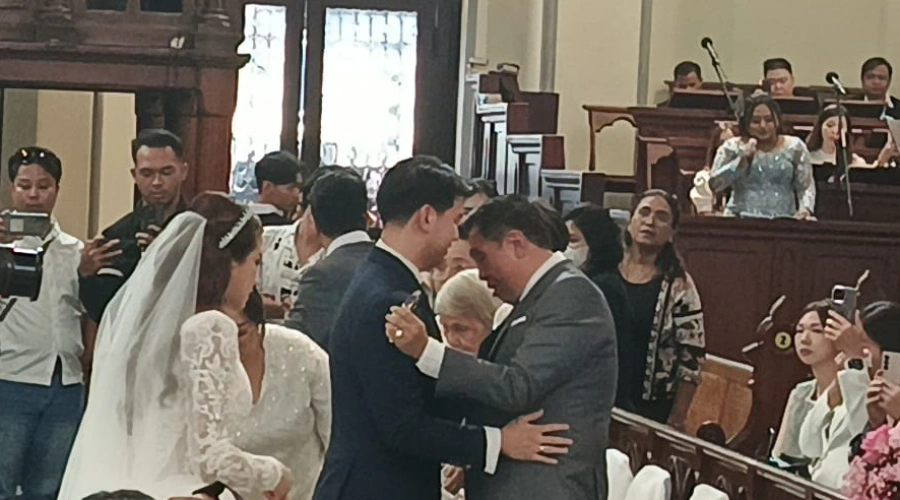 Tampil Anggun! Gaun Pengantin Brisia Jodie Terinspirasi Kate Middleton