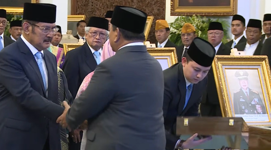 Tuai Pro-Kontra, Presiden Prabowo Resmi Beri Soeharto Gelar Pahlawan Nasional