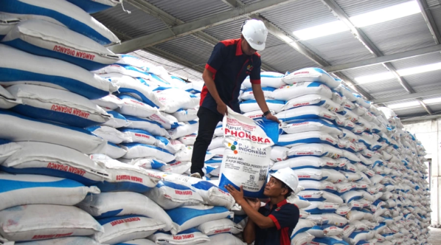 Jual Pupuk Subsidi di Atas HET, 115 Distributor Curang Dicabut Izinnya