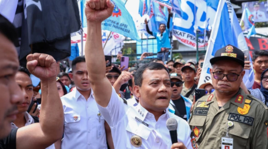 UMP Jateng Rp2.327.386, UMK Tertinggi Kabupaten Kendal Rp2.992.994, Ini Daftarnya