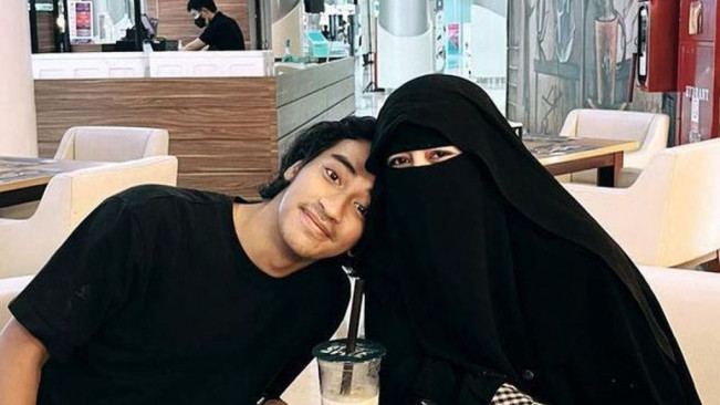Singgung Bakti kepada Orangtua, Abidzar Al-Ghifari Somasi Haters yang Hina Umi Pipik