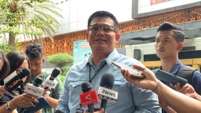 Absen Lagi, Firli Bahuri Pilih Pimpin Konpers dan Diperiksa Dewas KPK