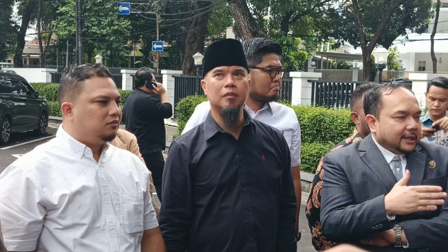 Ahmad Dhani Ngamuk WAMI Tarik Royalti Lagu dari Acara Hajatan