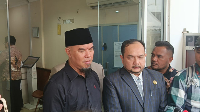 Bakal Penjarakan, Ahmad Dhani Akan Laporkan Akun Lita Official ke Polisi