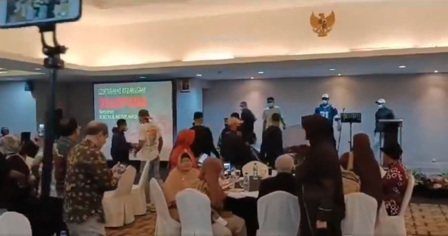 Kapolri Sigit Listyo Kecam Aksi Premanisme yang Bubar Paksakan Diskusi
