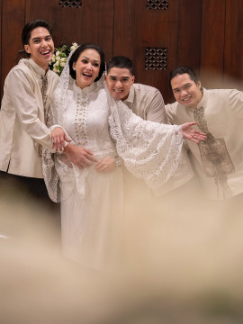 Al, El, Dul bersama Bunda Maia (instagram/@alghazali7)