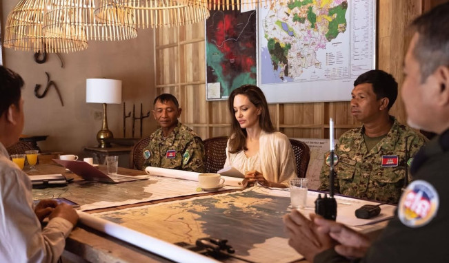 Angelina Jolie diketahui juga memiliki kewarganegaraan Kamboja. [Instagram]