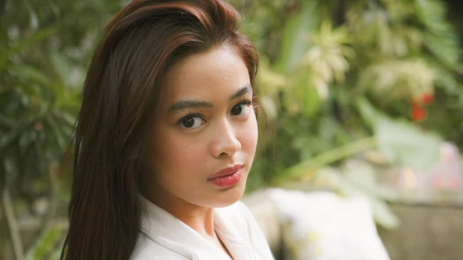 Lirik Lagu ‘Menunggu Cinta’ dari Aqeela Calista, Rasa yang Tak Tersampaikan