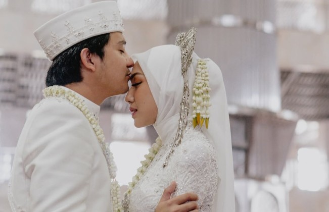 Dari Jepang ke Pelaminan: Kisah Cinta Arbani Yasiz dan Raissa Ramadhani