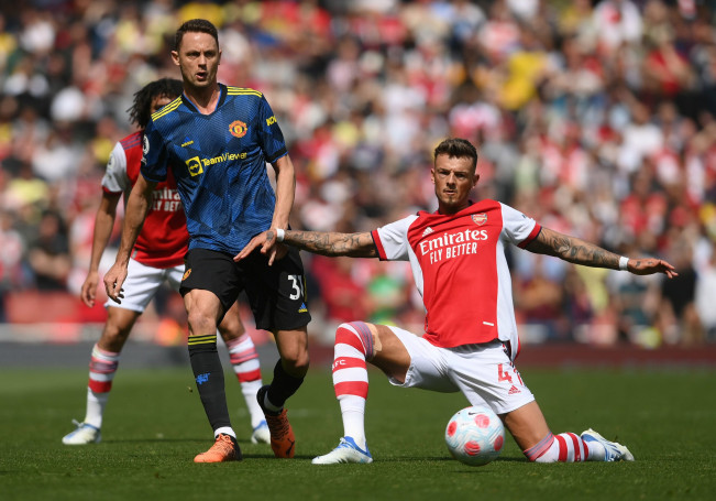 Arsenal Naik Peringkat, Manchester United Kalah Lagi