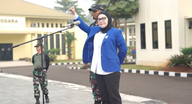 Biodata dan Agama Astrid Kuya, Istri Uya Kuya Hadiri Rapat Kerja DPRD DKI Usai Rumah Dijarah