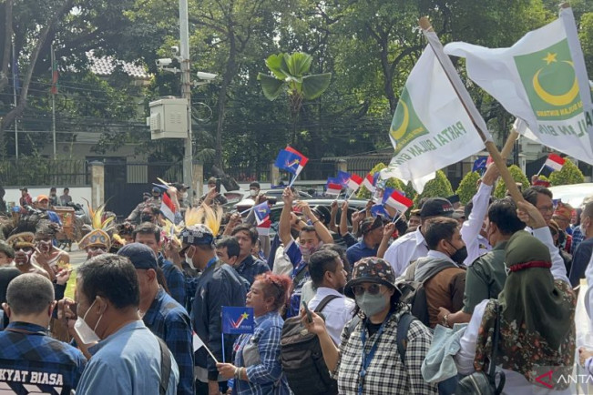 Tiga Parpol Non Parlemen Mendaftar di Hari Pertama