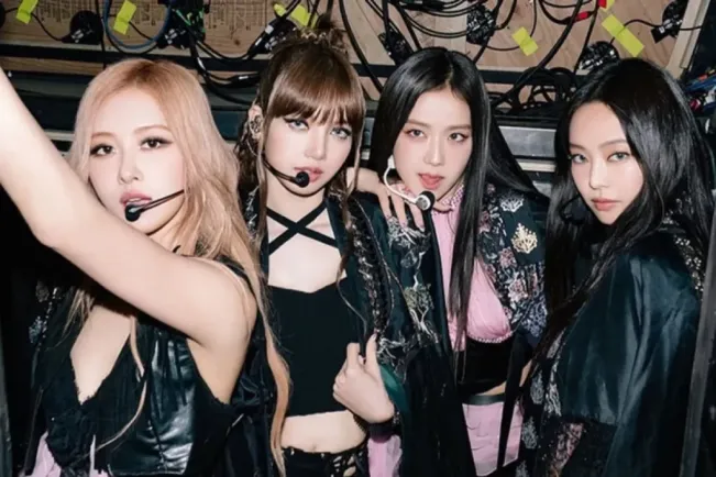 BLACKPINK (instagram)