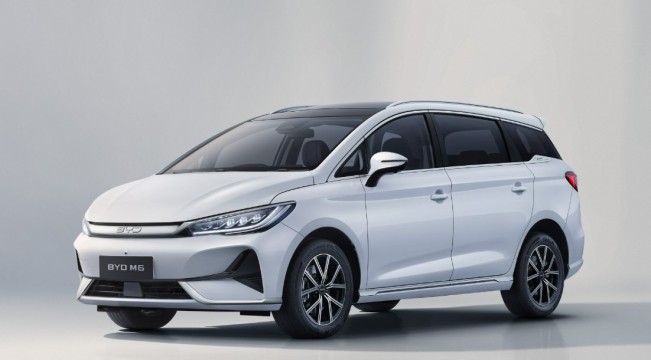 BYD Rilis Daftar Harga EV Terbaru, Ada yang Cuma Rp195 Juta!