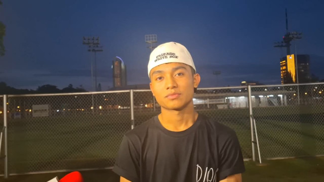 Sang Kakek Berpulang, Bertrand Peto: I Love You Yeye